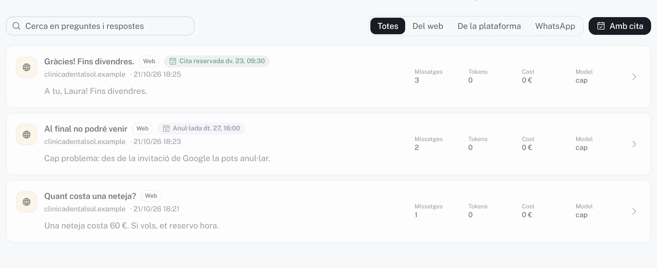 L'Historial de converses filtrat per «Amb cita», amb la marca «Cita reservada» a les converses.