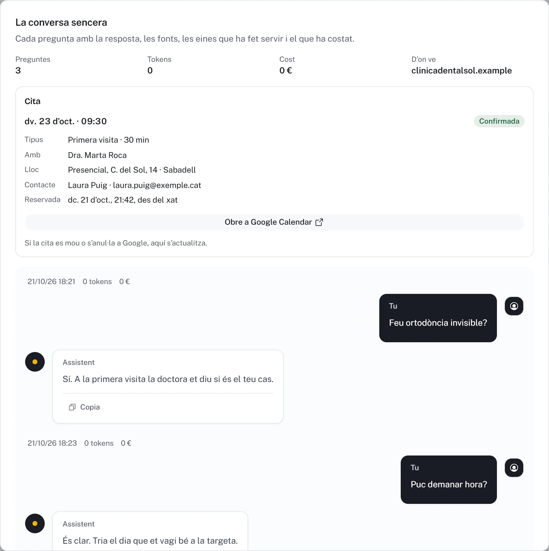 La fitxa d'una conversa amb el bloc de la cita: dia, hora, visitant i l'enllaç a Google Calendar.